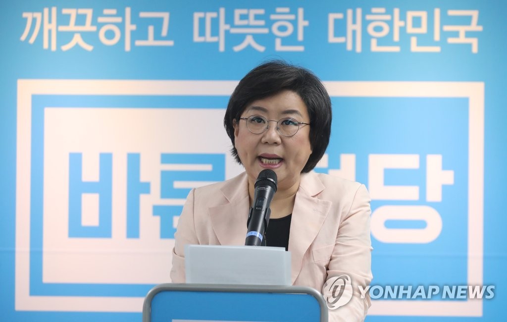 발언하는 이혜훈 대표