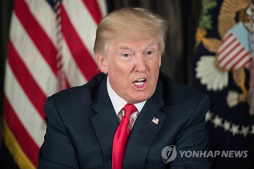 '화염과 분노'로 北 경고한 트럼프 이번엔 "美핵무기 어느 때보다 강력"