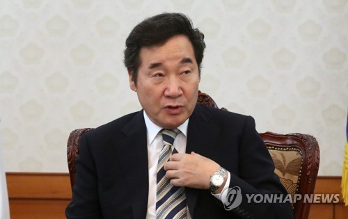 연합뉴스와 단독 인터뷰하는 이낙연 총리