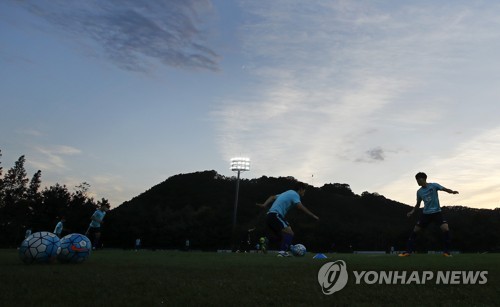 노을 속 훈련