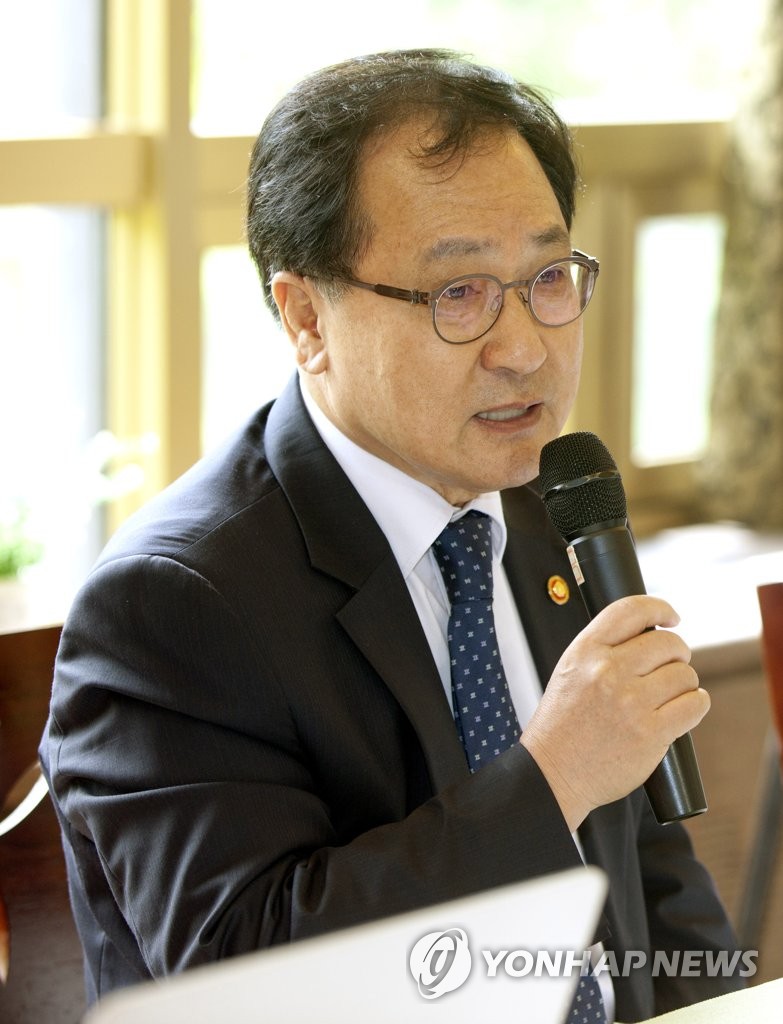 인사말하는 유영민 과기정통부 장관