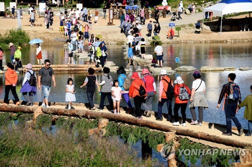 평창 효석문화제 찾은 관광객들