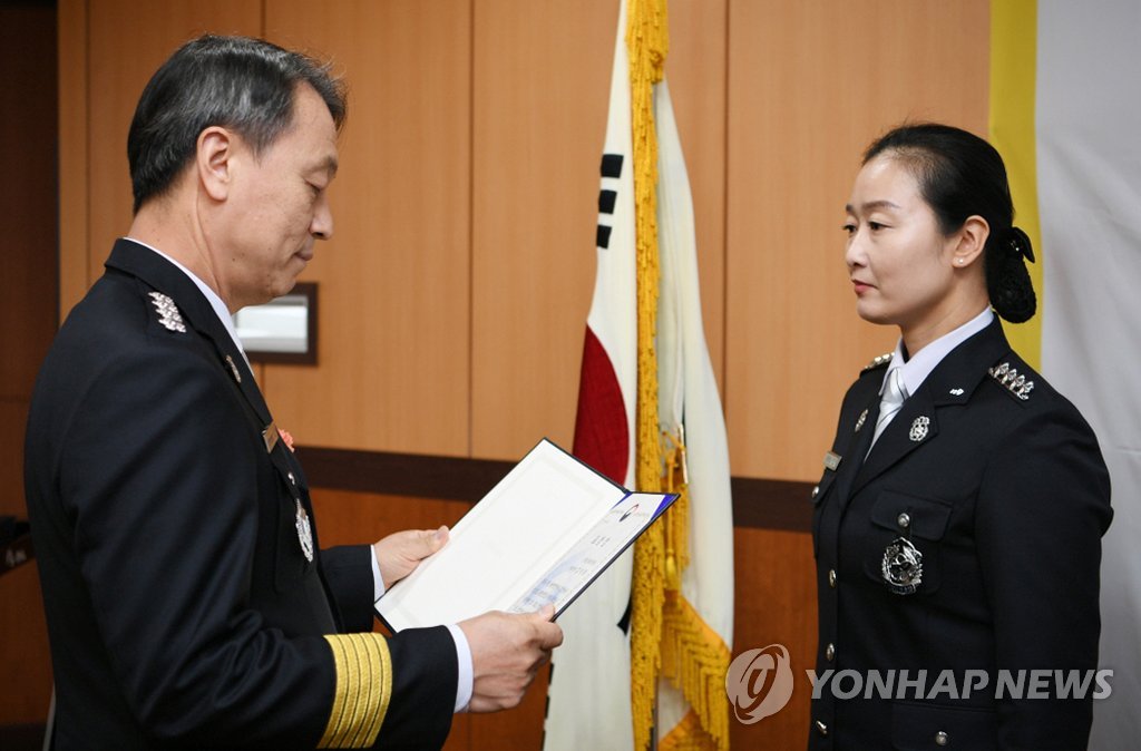 조종묵 소방청장(왼쪽)