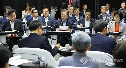 발언하는 문 대통령