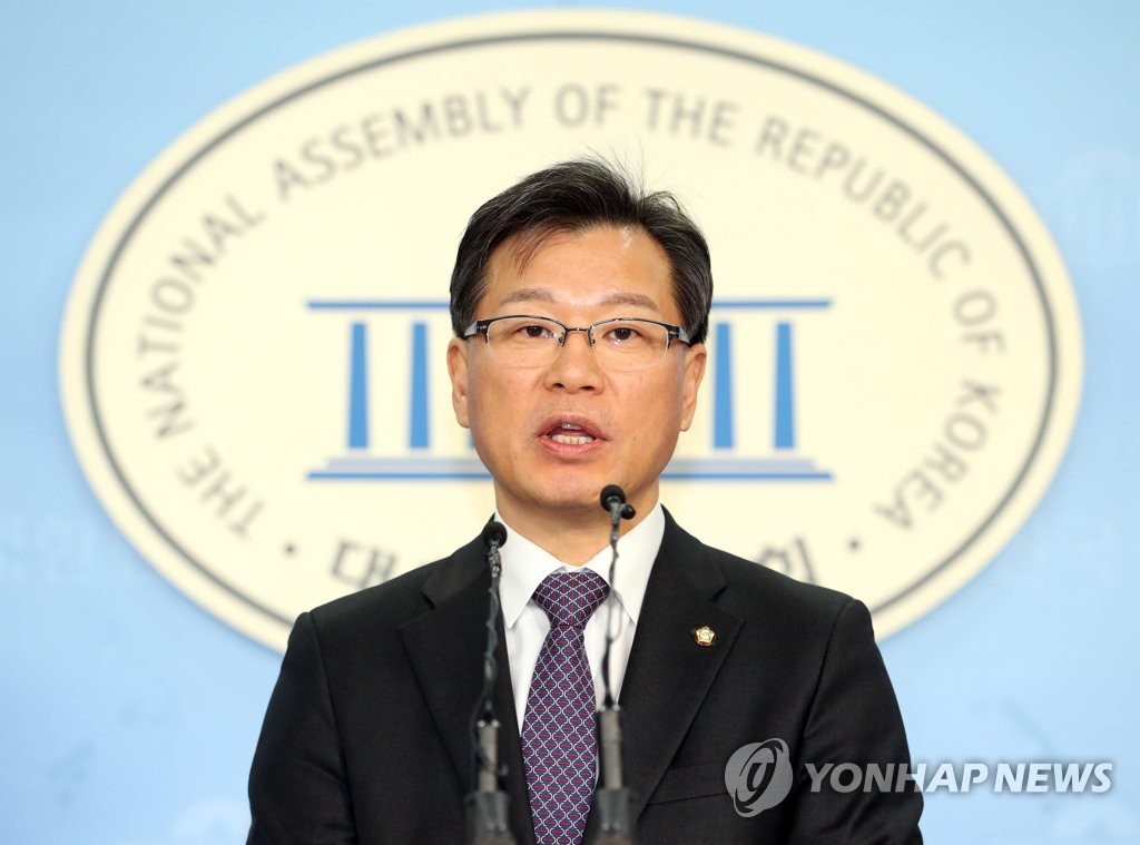 한국당 이양수 원내대표인