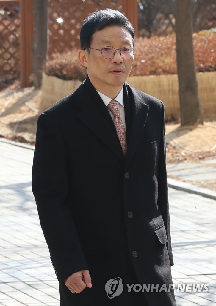 1심 선고공판 출석하는 안태근