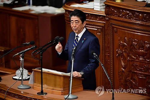 '한국 패싱?'…새해 시정연설 하는 日 아베