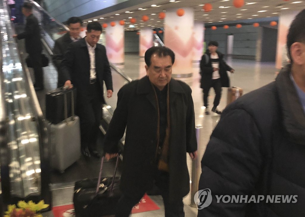 북미 정상회담 준비차 베이징 공항에 도착한 김창선 북한 국무위 부장