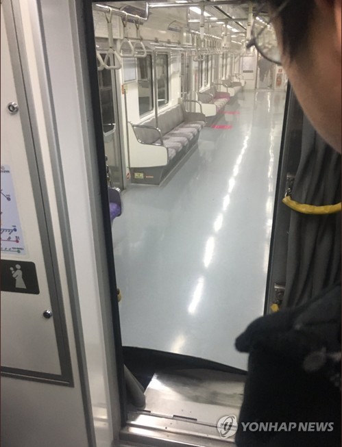 7호선 탈선, 파손된 열차 내부
