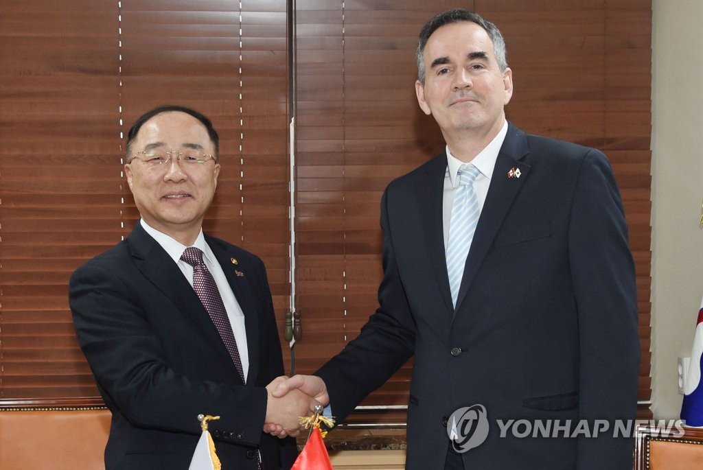 Finance chief meets Canadian envoy Finance chief meets Canadian envoy