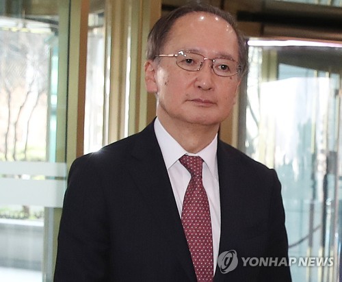 항의 받으러 온 주한 일본대사