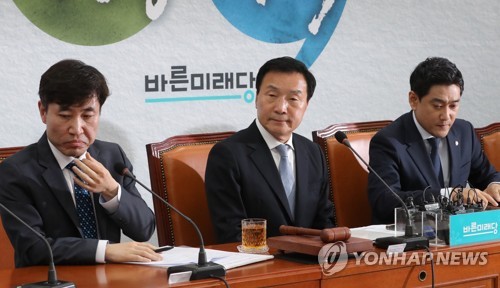 외로운 손학규?