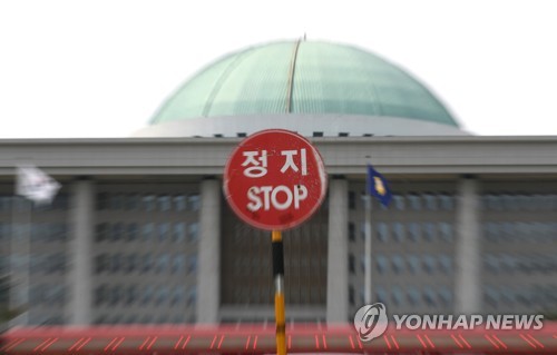 산적한 민생법안 외면, 5월 임시국회도 '희박'