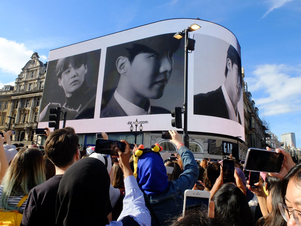 英ロンドン中心部で、韓国人気グループＢＴＳ（防弾少年団）が出演する現代自動車の広告が上映された（資料写真）＝（聯合ニュース）