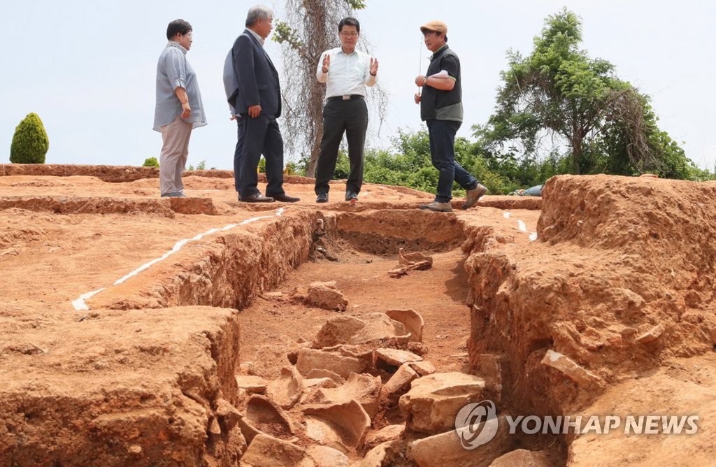 부안에서 발견된 고려 청자가마 터