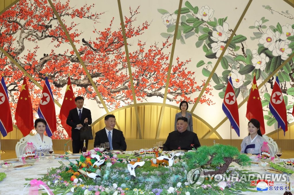 Kim-Xi summit in Pyongyang Kim-Xi summit in Pyongyang