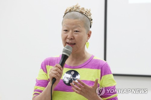 퍼포먼스로 한국 알려온 안은미