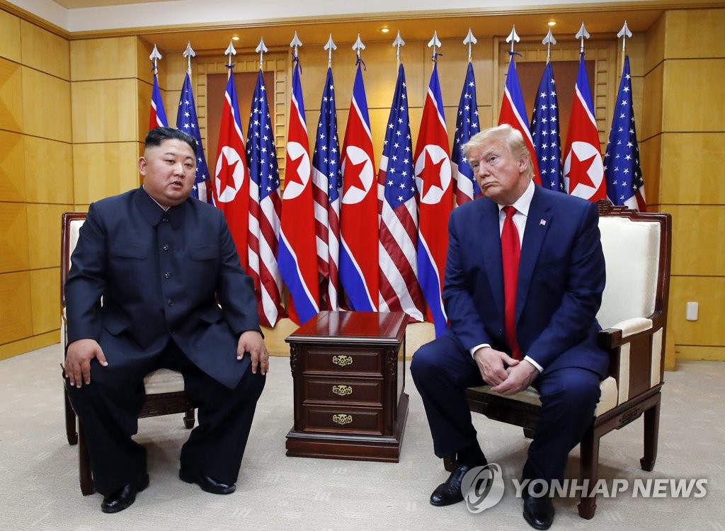 도널드 트럼프 미국 대통령(오른쪽)과 북한 김정은 국무위원장