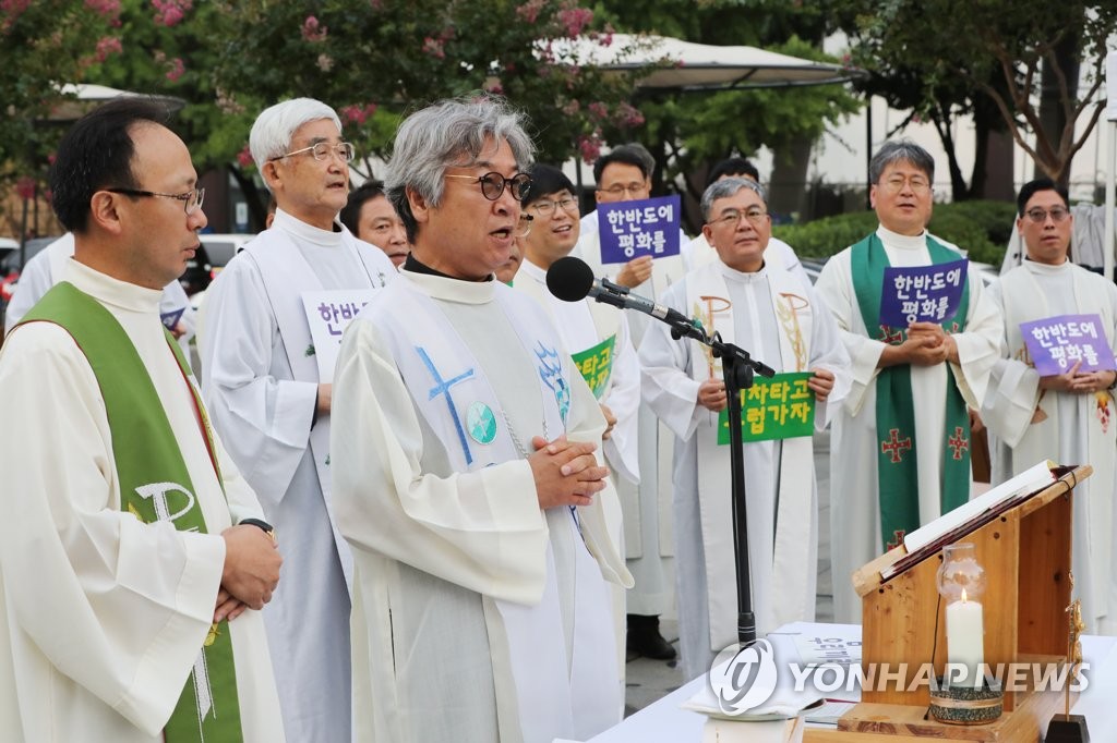 Catholic priests mass Catholic priests mass