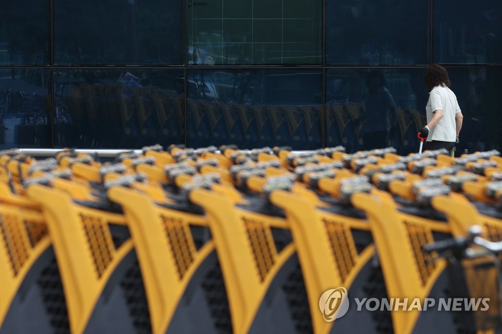 오프라인 할인점 적자…유통규제 형평성 논란