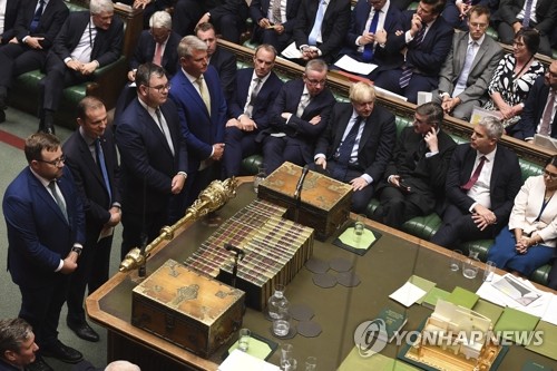 英하원, '의사일정 주도권 변경 결의안' 투표결과 발표