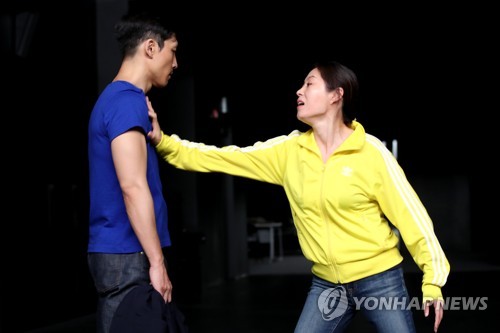 '사랑의 끝'에 함께 선 문소리-지현준
