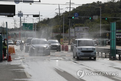 '돼지 열병 확산 막아라'