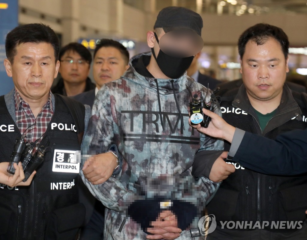 창원 초등생 뺑소니 피의자 송환
