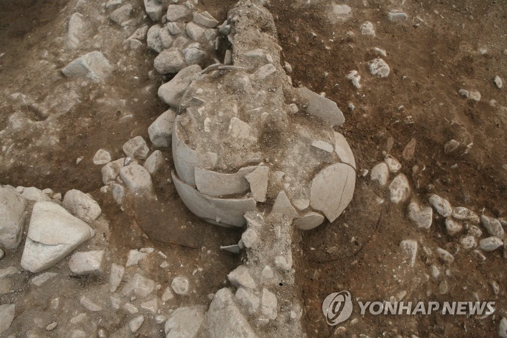 쪽샘 44호분서 신라시대 제사유물 대량 출토