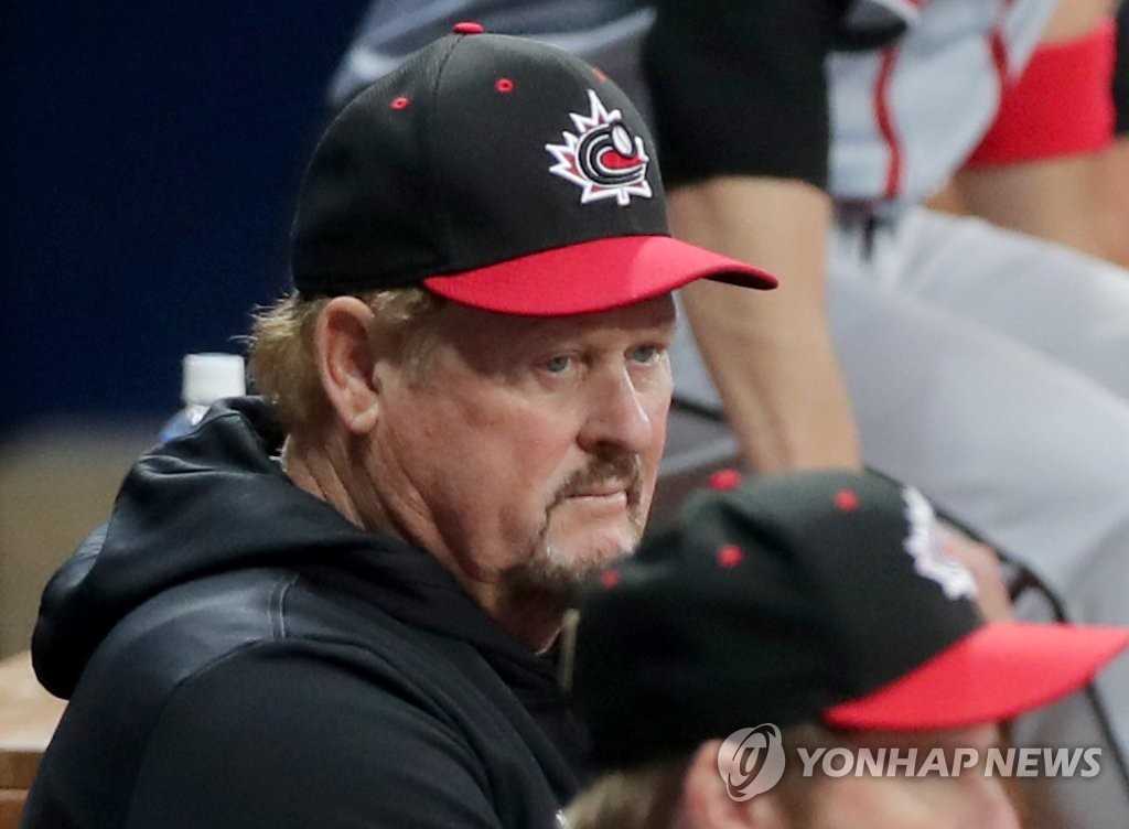Ernie Whitt, manager of Canada, looks on as his team plays Cuba in Group C action at the Premier12 at Gocheok Sky Dome in Seoul on Nov. 6, 2019. (Yonhap)