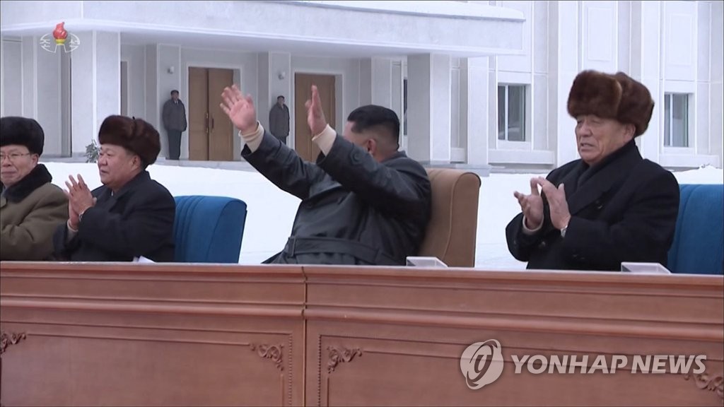 북한TV, 김정은 삼지연 방문 녹화중계 보도