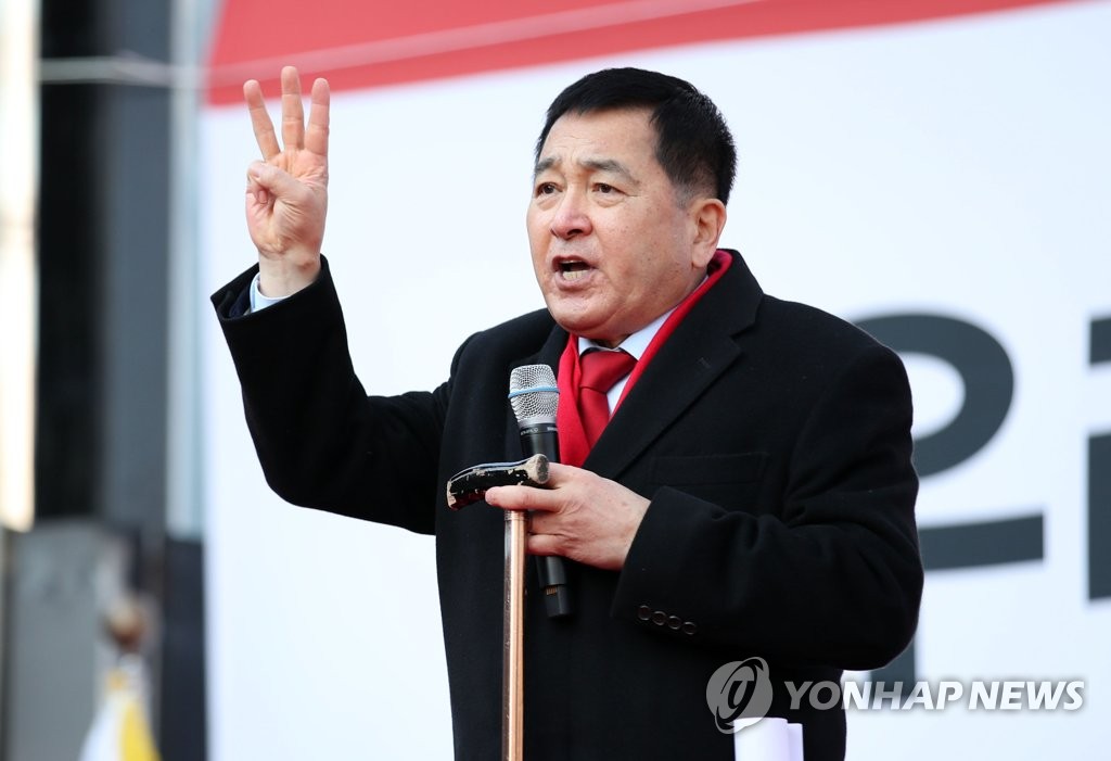 장외투쟁 집회서 발언하는 심재철 원내대표