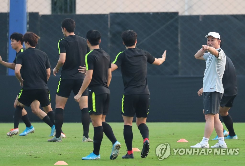 흐뭇한 김학범