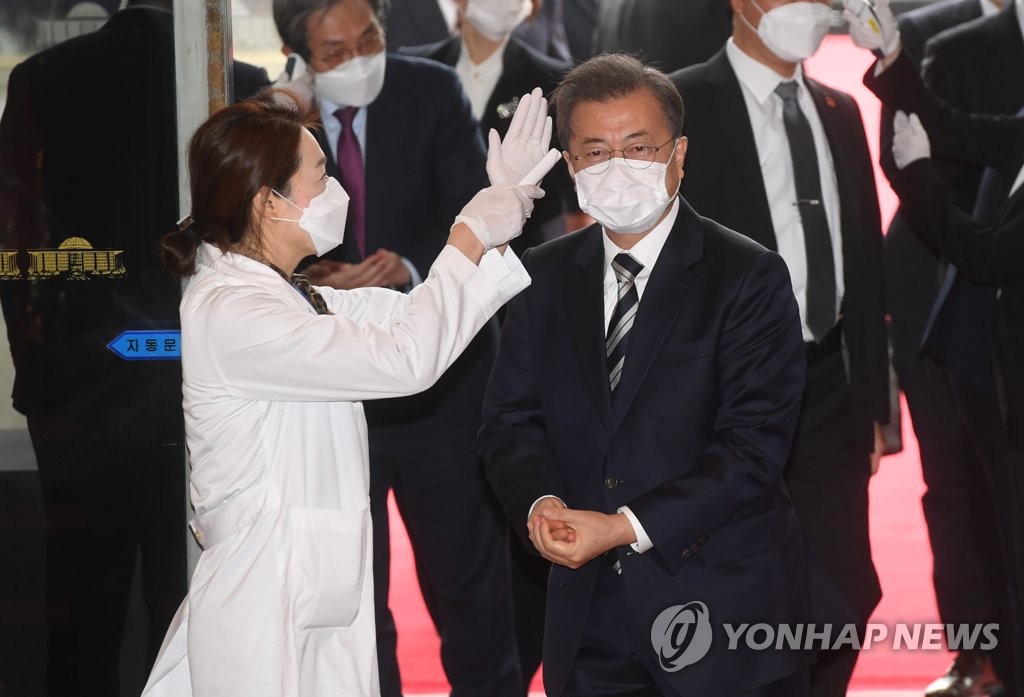 文大統領が国会訪問 文大統領が国会訪問