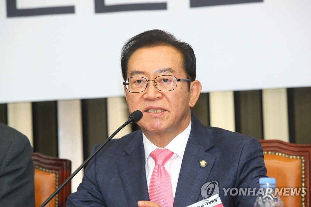 인사말 하는 이종배 정책위의장 후보