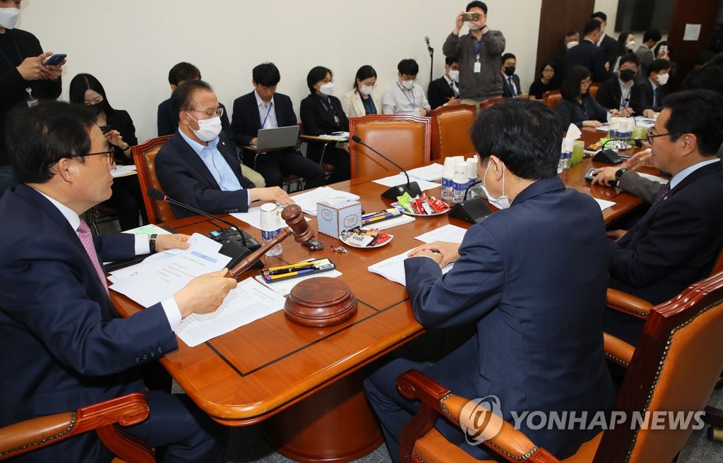 국회 행안위 법안심사소위