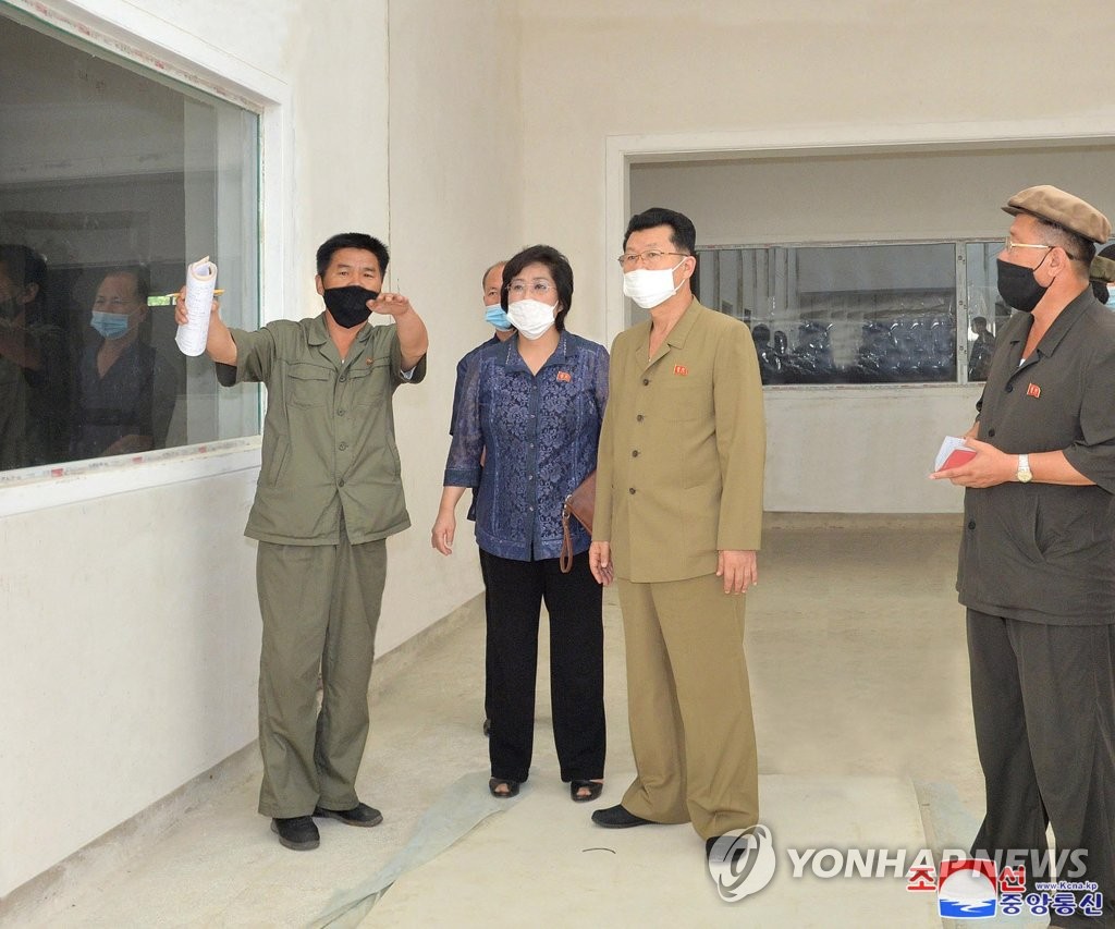 N. Korean premier inspects pharmaceutical plant N. Korean premier inspects pharmaceutical plant