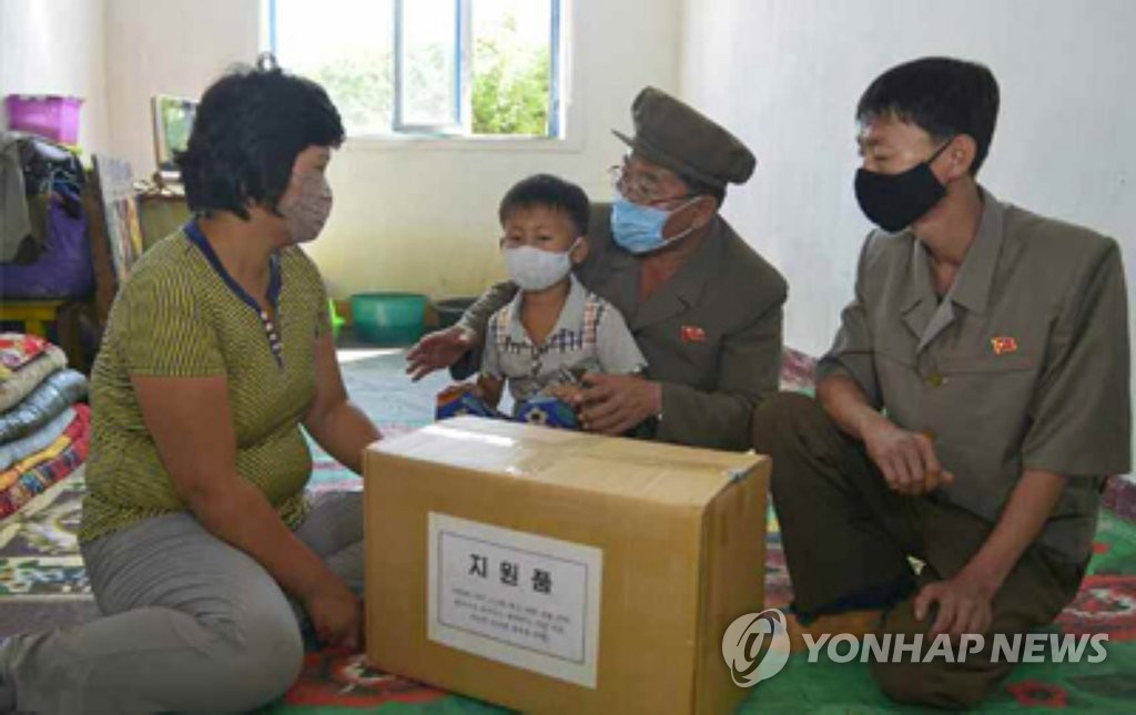 북한, 함경도 태풍피해 복구에 총력…당 간부 가족도 지원물자