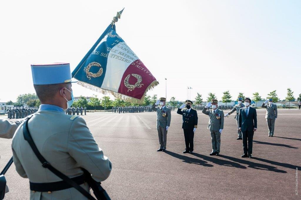 «Sous-officiers de Corée» «Sous-officiers de Corée»