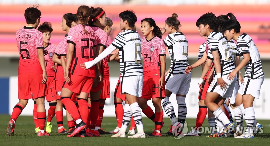 장슬기 결승골…여자축구 '자매 대결'서 A대표팀 1-0 진땀승