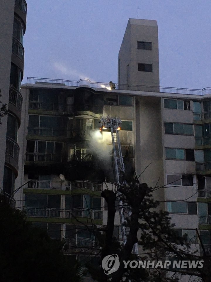 군포 아파트 화재 진압