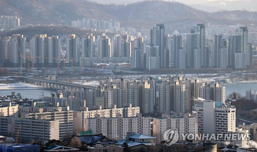 서울 남산에서 바라본 시내 아파트의 모습