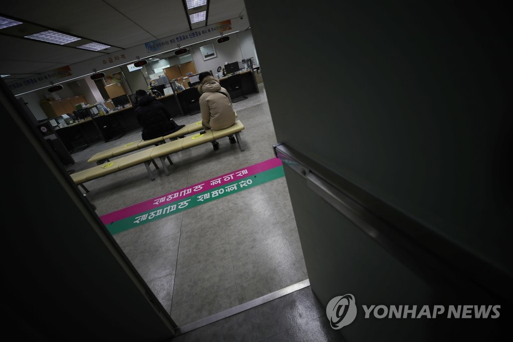 1월 취업자수 98만2천명↓