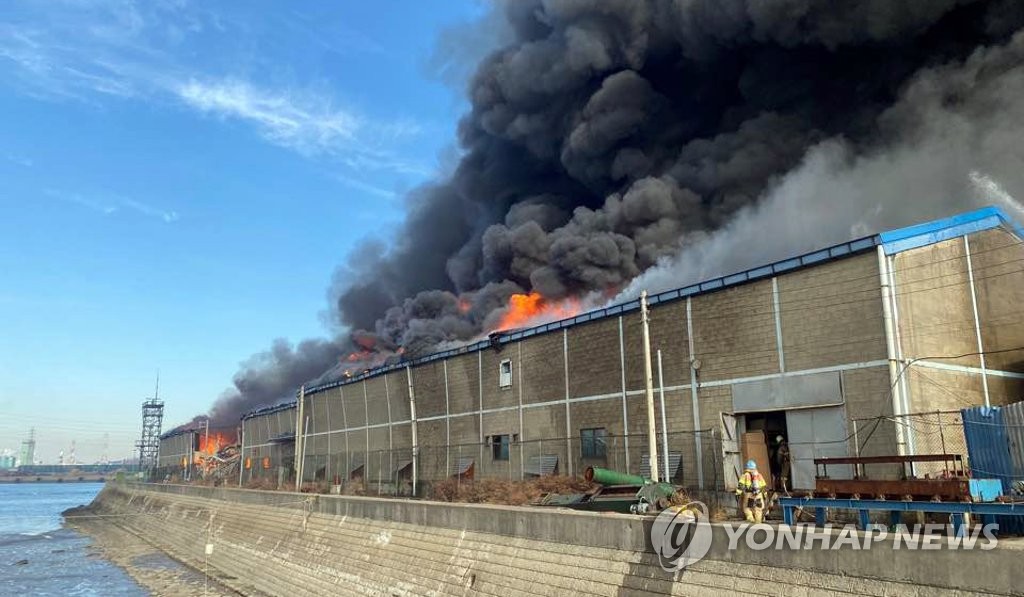 인천 만석동 가구공장서 불