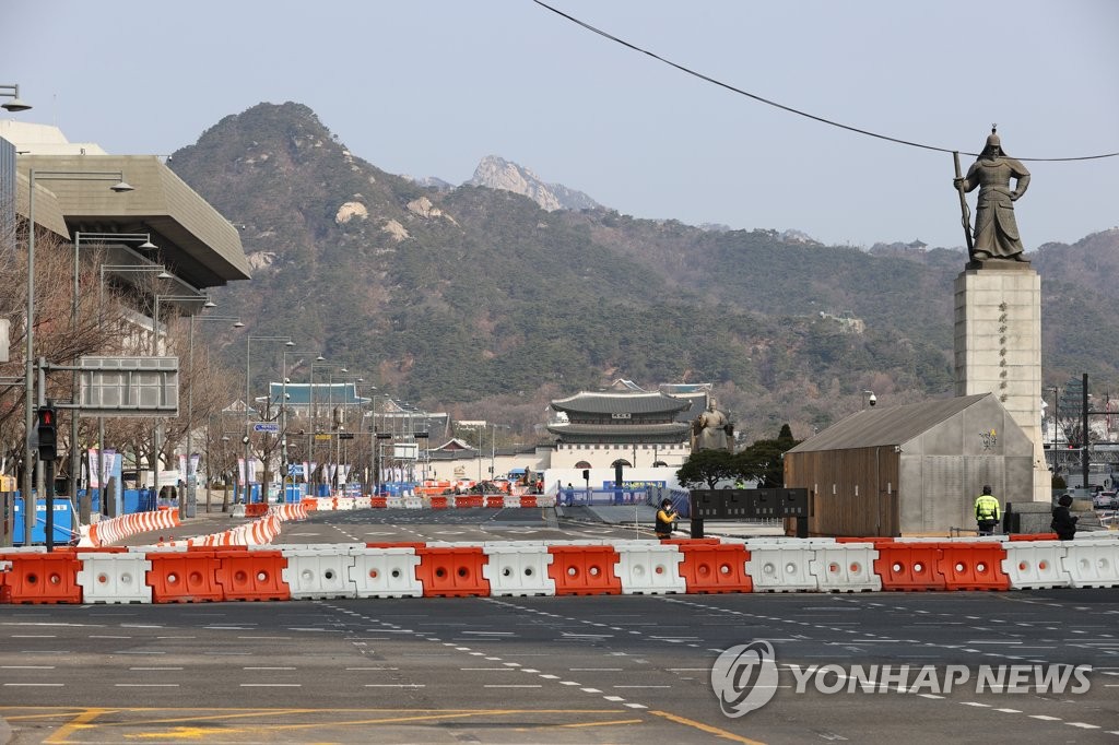 Gwanghwamun Square road closed on west side Gwanghwamun Square road closed on west side