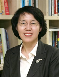 Science Minister nominee Lim Hye-sook is shown in this photo provided by Cheong Wa Dae on April 16, 2021. (PHOTO NOT FOR SALE) (Yonhap)