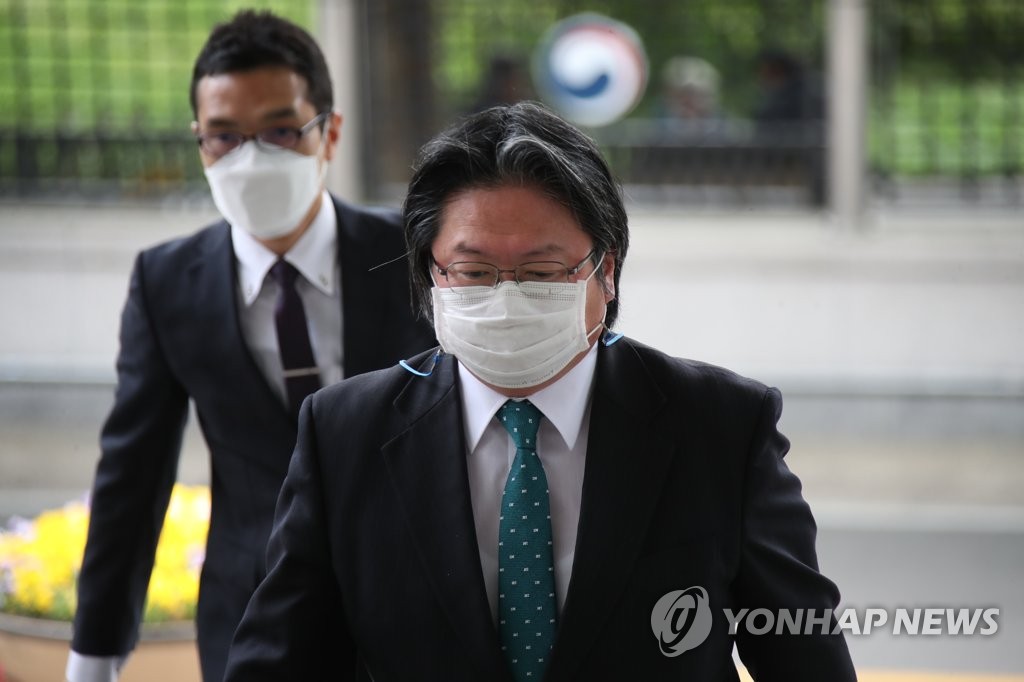 초치된 주한 일본대사관 총괄 공사