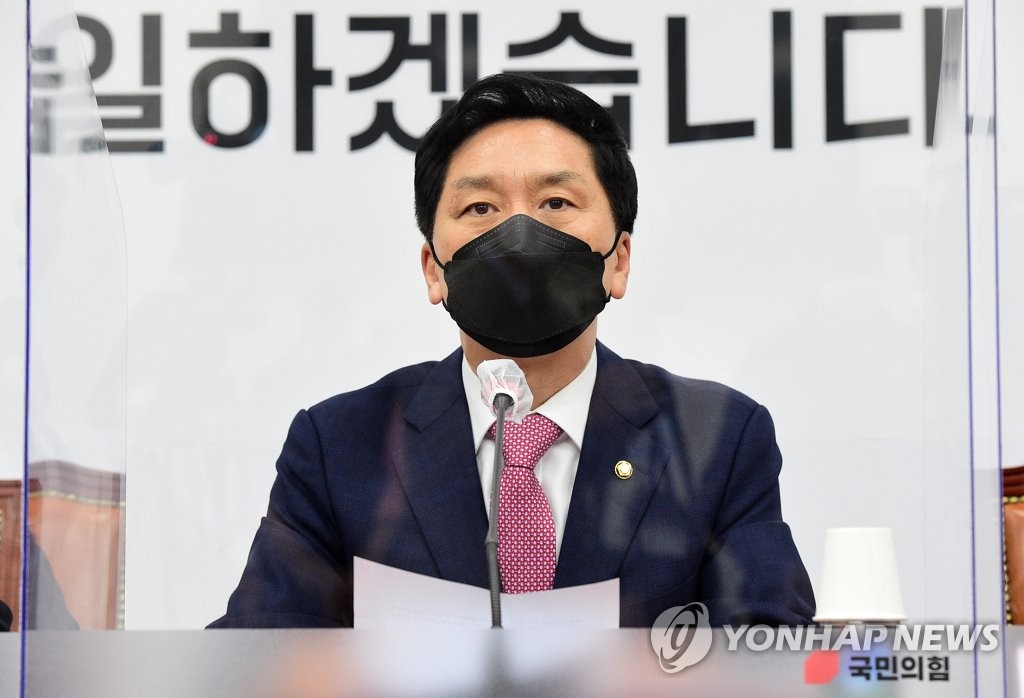 발언하는 김기현 당 대표 권한대행