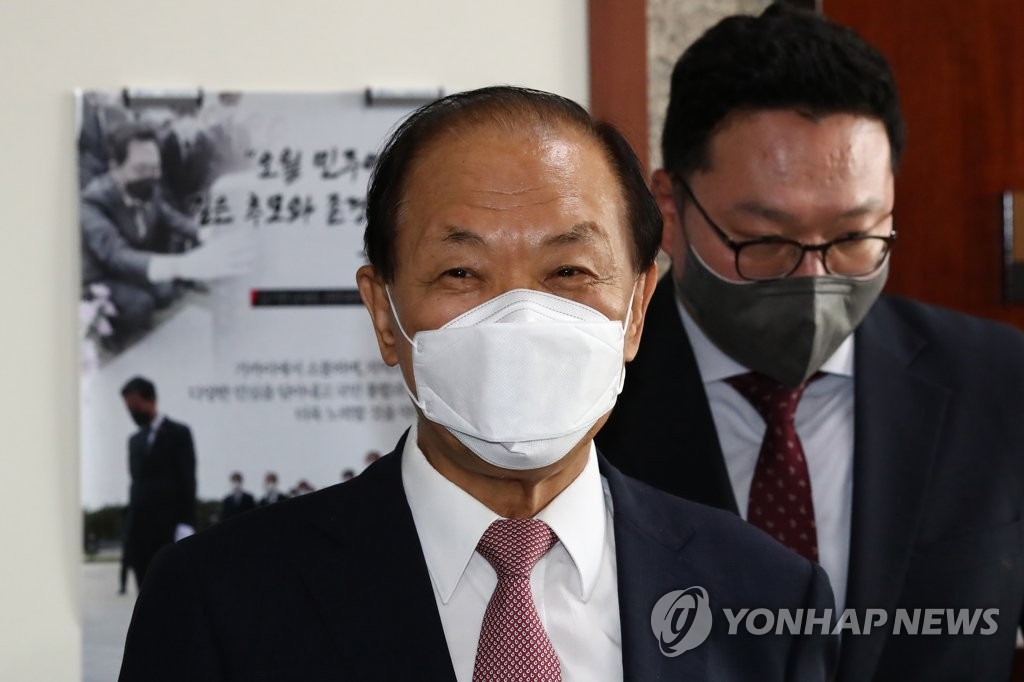 질의응답하는 국민의힘 황우여 선거관리위원장