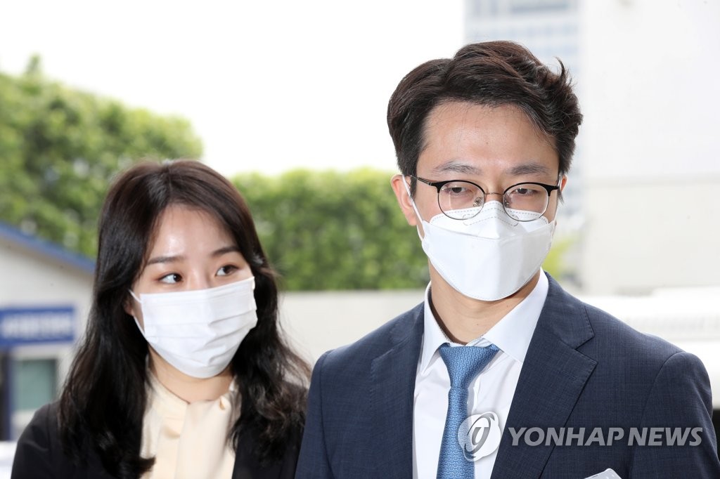 손정민 친구 변호사, '그알 방송 청탁' 주장 유튜버 고소
